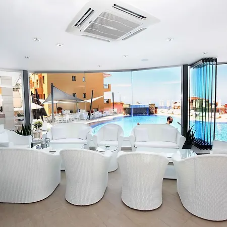 Aparthotel Akamas Health Farm & 3*