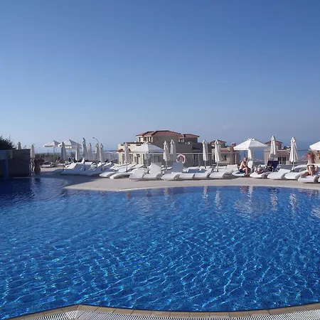 Akamas Health Farm & Aparthotel