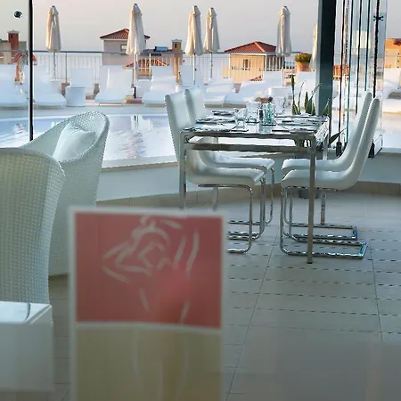 Aparthotel Akamas Health Farm & 3*